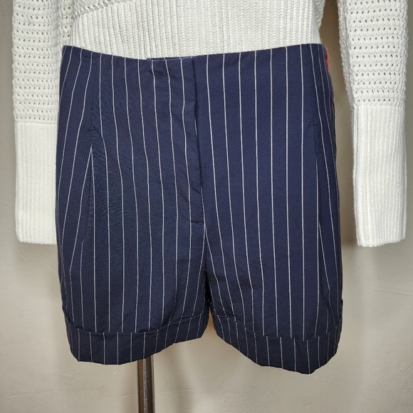Rag & Bone Jess High Rise Loose Fit Navy Pinstripe Shorts Size 6 Runs Large - Picture 7 of 15